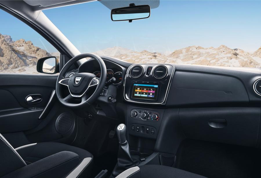 Торпедо Dacia Logan MCV Stepway 2017 года  (WW) (фото 45 из 53)
